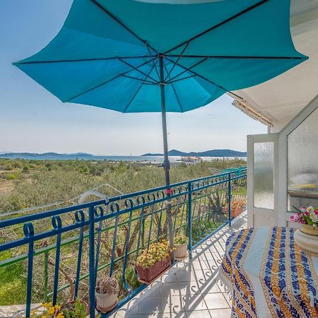 1 Bedroom Lovely Apartment In Tribunj Tribalj Εξωτερικό φωτογραφία