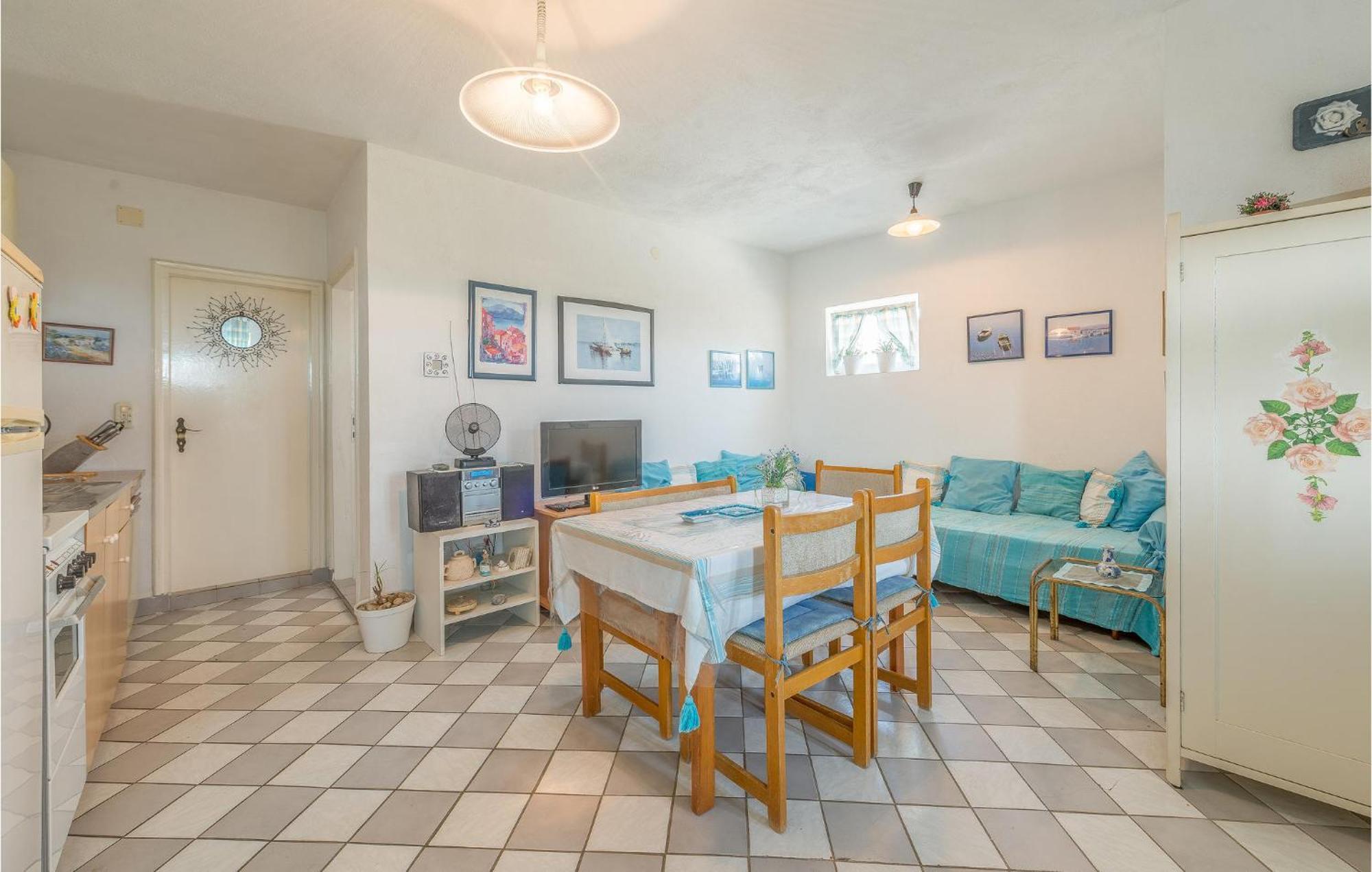 1 Bedroom Lovely Apartment In Tribunj Tribalj Εξωτερικό φωτογραφία